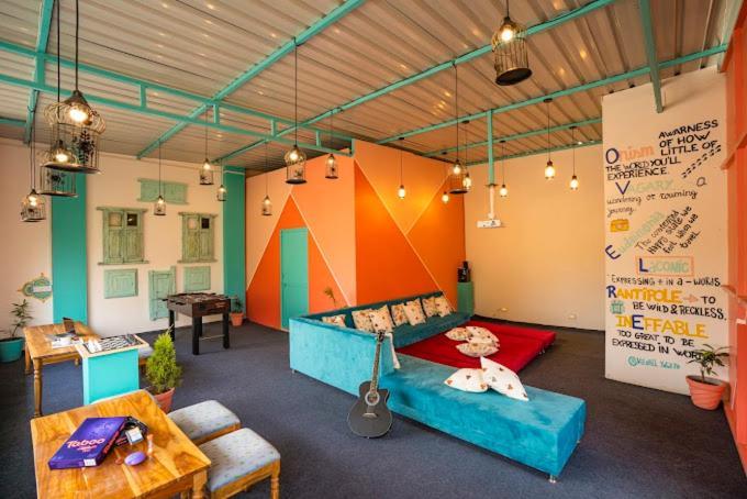 Unplanned Hostel أُودايبور المظهر الخارجي الصورة