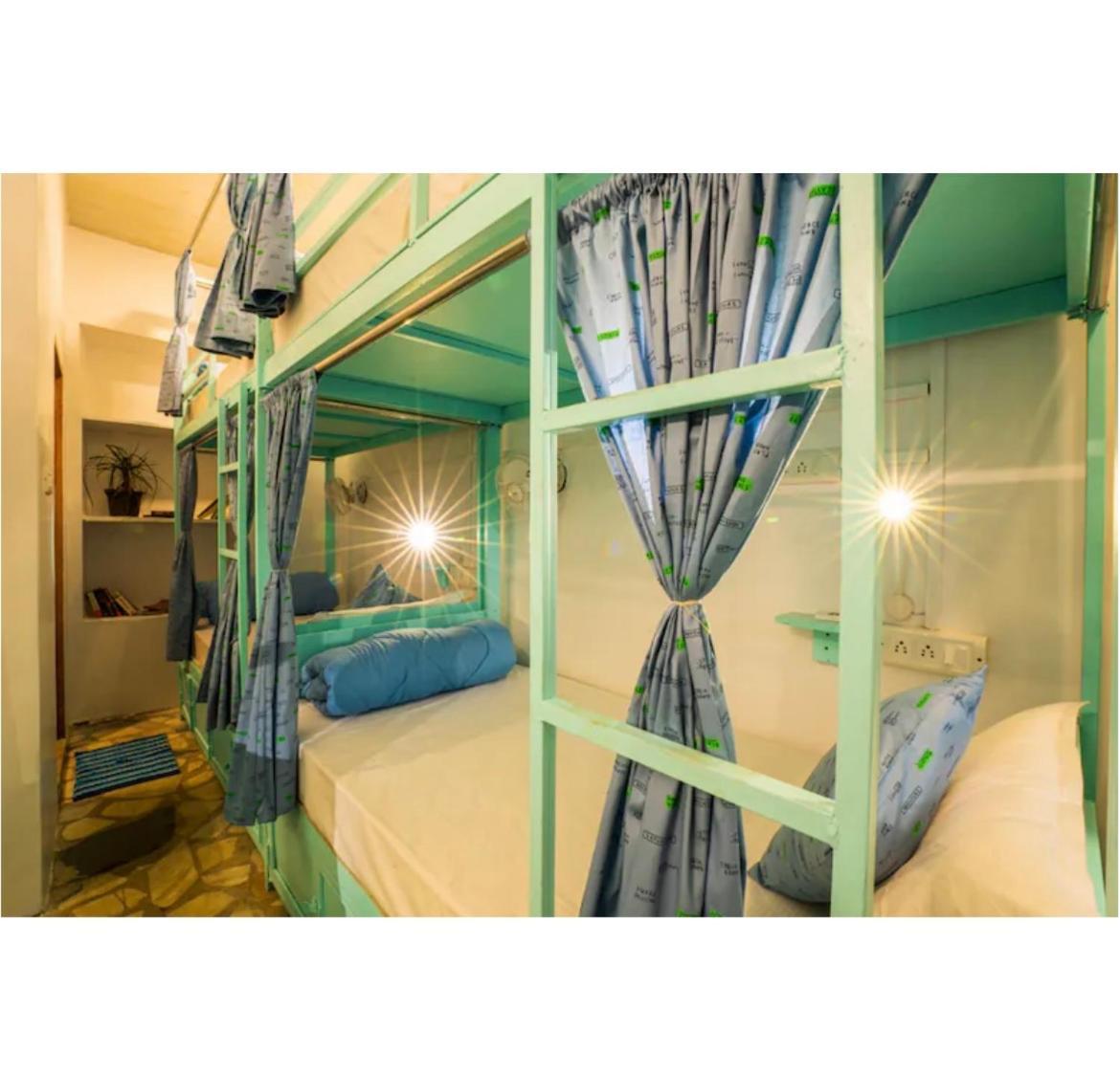 Unplanned Hostel أُودايبور المظهر الخارجي الصورة