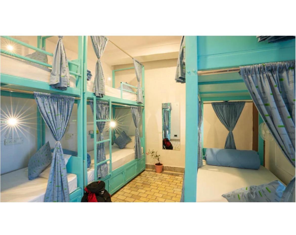 Unplanned Hostel أُودايبور المظهر الخارجي الصورة