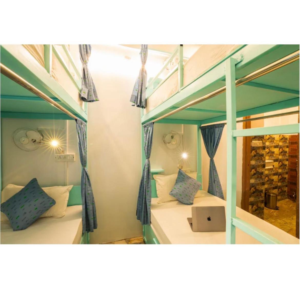 Unplanned Hostel أُودايبور المظهر الخارجي الصورة